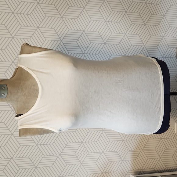 NEW Theory White Cream Twist-Back Tank Top Drapey Tee | Women's Size Small - Picture 1 of 9